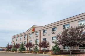 Super 8 by Wyndham Edmonton/West Edmonton